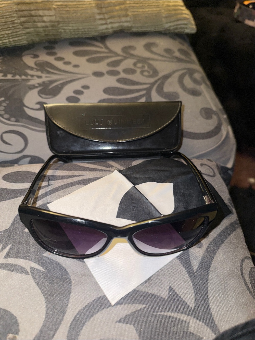 Lulu Guinness Sunglasses with Case & Cloth!! (Like New)